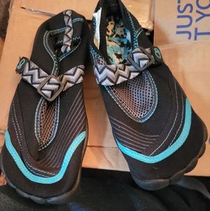 Youth Size 5 OP Water Shoe